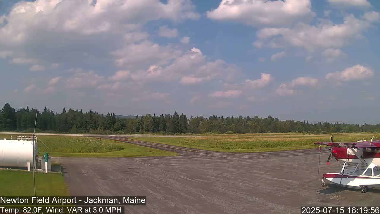 Newton Field Airport Live Cam - Jackman, Maine, USA Airport