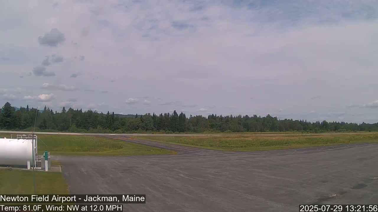 Newton Field Airport Live Cam - Jackman, Maine, USA Airport