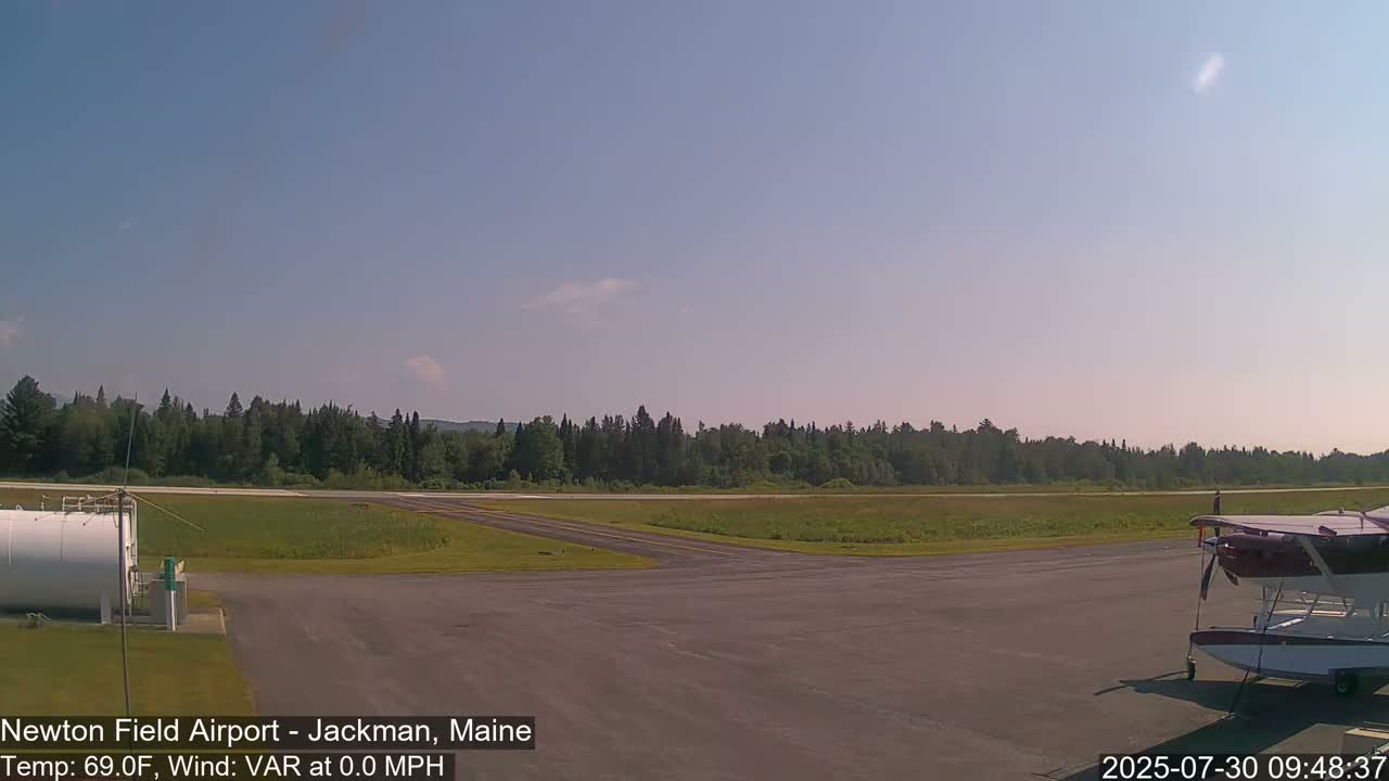Newton Field Airport Live Cam - Jackman, Maine, USA Airport