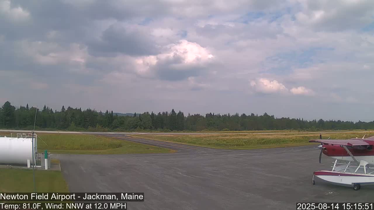 Newton Field Airport Live Cam - Jackman, Maine, USA Airport