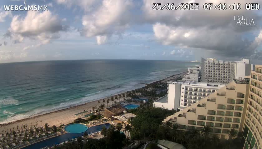 (Cancun) Cancún Playa Marlin Beach & Hotel Pools Live Cam - Benito Juarez, Quintana Roo, Mexico