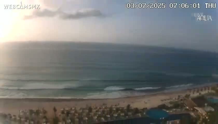 (Cancun) Cancún Playa Marlin Beach & Hotel Pools Live Cam - Benito Juarez, Quintana Roo, Mexico