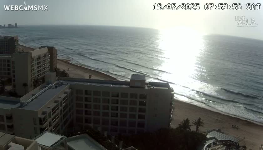 (Cancun) Cancún Playa Marlin Beach & Hotel Pools Live Cam - Benito Juarez, Quintana Roo, Mexico