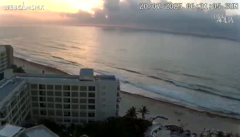 (Cancun) Cancún Playa Marlin Beach & Hotel Pools Live Cam - Benito Juarez, Quintana Roo, Mexico