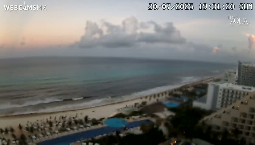 (Cancun) Cancún Playa Marlin Beach & Hotel Pools Live Cam - Benito Juarez, Quintana Roo, Mexico