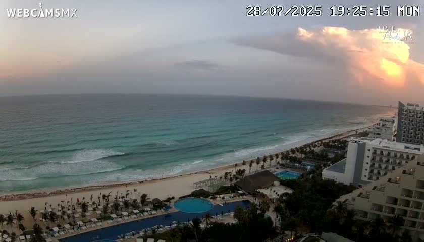 (Cancun) Cancún Playa Marlin Beach & Hotel Pools Live Cam - Benito Juarez, Quintana Roo, Mexico