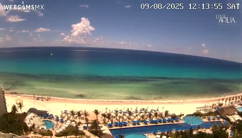 (Cancun) Cancún Playa Marlin Beach & Hotel Pools Live Cam - Benito Juarez, Quintana Roo, Mexico