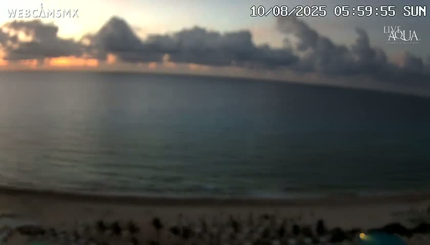 (Cancun) Cancún Playa Marlin Beach & Hotel Pools Live Cam - Benito Juarez, Quintana Roo, Mexico