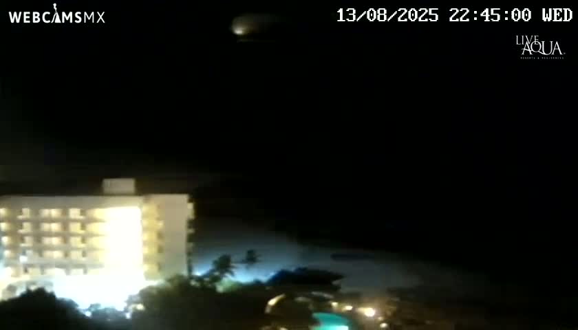 (Cancun) Cancún Playa Marlin Beach & Hotel Pools Live Cam - Benito Juarez, Quintana Roo, Mexico