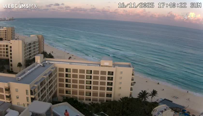 (Cancun) Cancún Playa Marlin Beach & Hotel Pools Live Cam - Benito Juarez, Quintana Roo, Mexico
