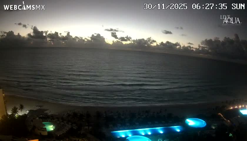 (Cancun) Cancún Playa Marlin Beach & Hotel Pools Live Cam - Benito Juarez, Quintana Roo, Mexico