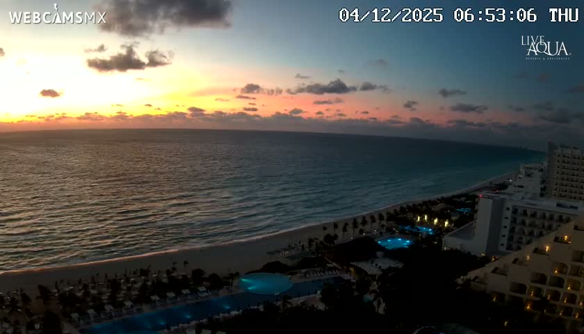 (Cancun) Cancún Playa Marlin Beach & Hotel Pools Live Cam - Benito Juarez, Quintana Roo, Mexico