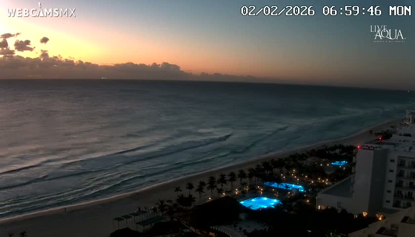 (Cancun) Cancún Playa Marlin Beach & Hotel Pools Live Cam - Benito Juarez, Quintana Roo, Mexico