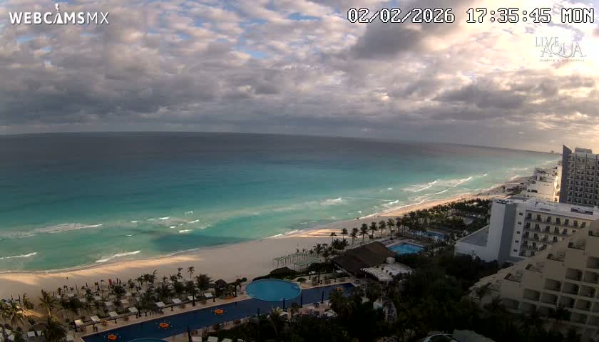 (Cancun) Cancún Playa Marlin Beach & Hotel Pools Live Cam - Benito Juarez, Quintana Roo, Mexico
