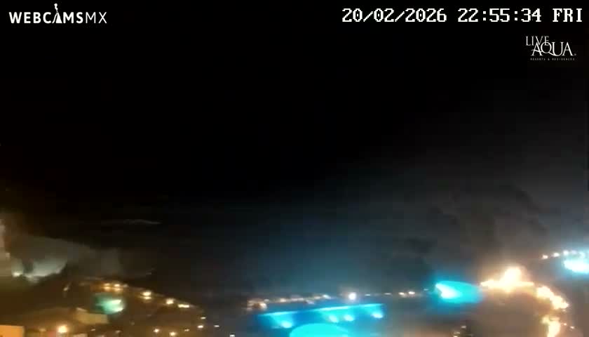 (Cancun) Cancún Playa Marlin Beach & Hotel Pools Live Cam - Benito Juarez, Quintana Roo, Mexico
