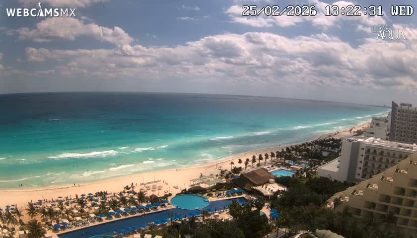 (Cancun) Cancún Playa Marlin Beach & Hotel Pools Live Cam - Benito Juarez, Quintana Roo, Mexico
