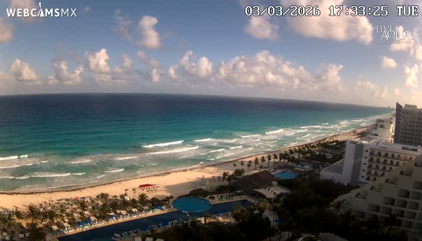 (Cancun) Cancún Playa Marlin Beach & Hotel Pools Live Cam - Benito Juarez, Quintana Roo, Mexico