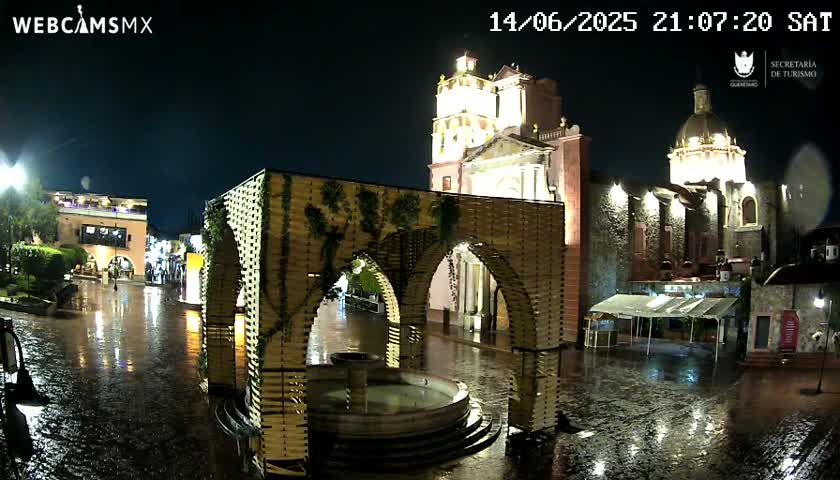 Tequisquiapan, Plaza Miguel Hidalgo & Parish St. Mary of the Assumption Live Cam - Tequisquiapan, Queretaro, Mexico
