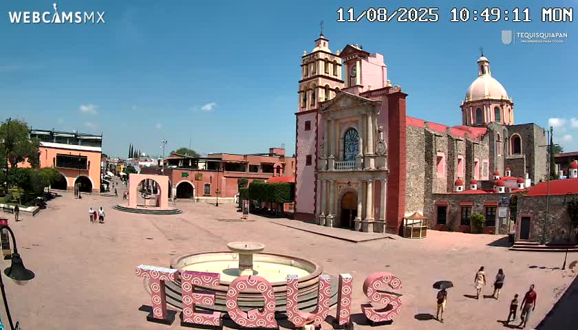 Tequisquiapan, Plaza Miguel Hidalgo & Parish St. Mary of the Assumption Live Cam - Tequisquiapan, Queretaro, Mexico