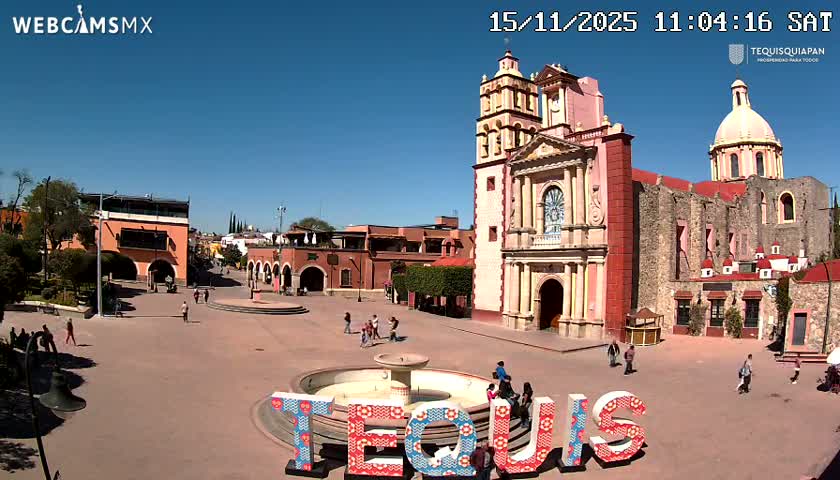 Tequisquiapan, Plaza Miguel Hidalgo & Parish St. Mary of the Assumption Live Cam - Tequisquiapan, Queretaro, Mexico