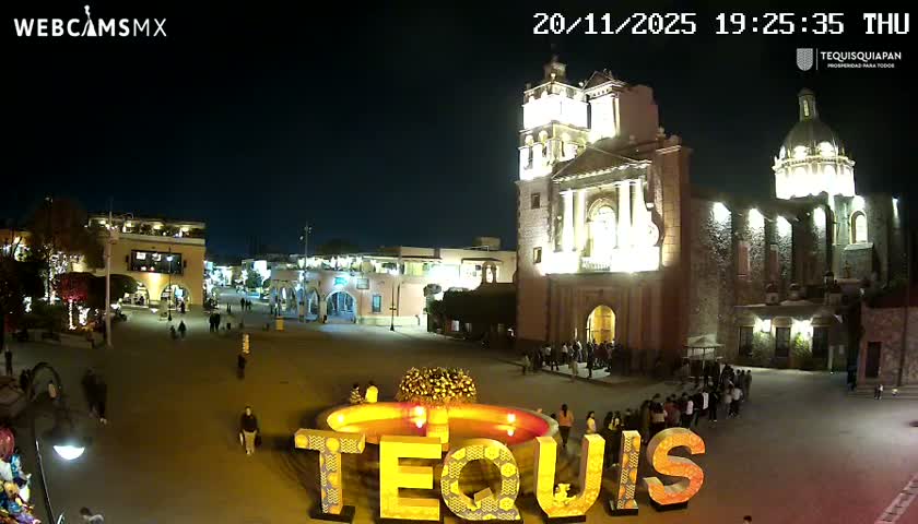 Tequisquiapan, Plaza Miguel Hidalgo & Parish St. Mary of the Assumption Live Cam - Tequisquiapan, Queretaro, Mexico