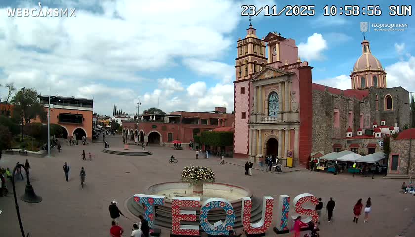 Tequisquiapan, Plaza Miguel Hidalgo & Parish St. Mary of the Assumption Live Cam - Tequisquiapan, Queretaro, Mexico