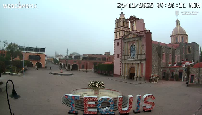 Tequisquiapan, Plaza Miguel Hidalgo & Parish St. Mary of the Assumption Live Cam - Tequisquiapan, Queretaro, Mexico