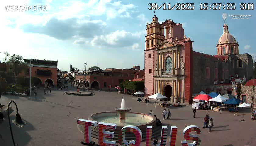 Tequisquiapan, Plaza Miguel Hidalgo & Parish St. Mary of the Assumption Live Cam - Tequisquiapan, Queretaro, Mexico
