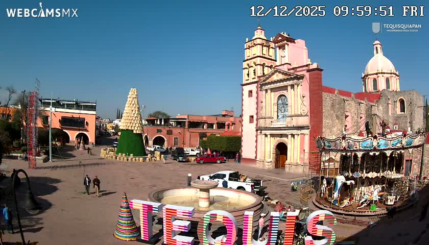 Tequisquiapan, Plaza Miguel Hidalgo & Parish St. Mary of the Assumption Live Cam - Tequisquiapan, Queretaro, Mexico