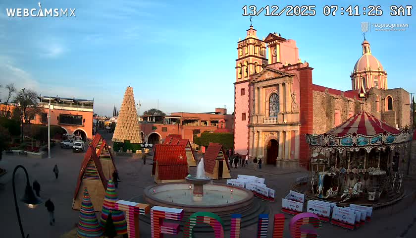 Tequisquiapan, Plaza Miguel Hidalgo & Parish St. Mary of the Assumption Live Cam - Tequisquiapan, Queretaro, Mexico