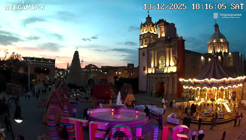 Tequisquiapan, Plaza Miguel Hidalgo & Parish St. Mary of the Assumption Live Cam - Tequisquiapan, Queretaro, Mexico