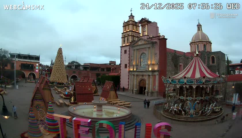 Tequisquiapan, Plaza Miguel Hidalgo & Parish St. Mary of the Assumption Live Cam - Tequisquiapan, Queretaro, Mexico