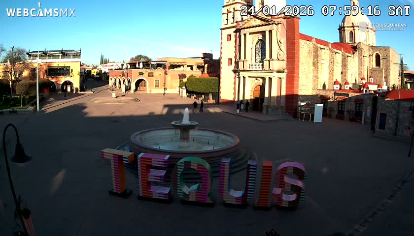 Tequisquiapan, Plaza Miguel Hidalgo & Parish St. Mary of the Assumption Live Cam - Tequisquiapan, Queretaro, Mexico