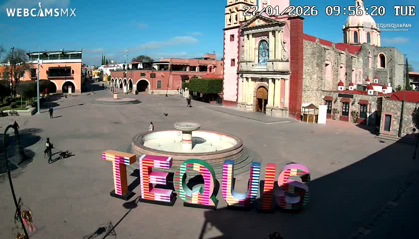 Tequisquiapan, Plaza Miguel Hidalgo & Parish St. Mary of the Assumption Live Cam - Tequisquiapan, Queretaro, Mexico