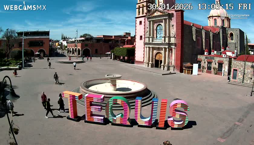 Tequisquiapan, Plaza Miguel Hidalgo & Parish St. Mary of the Assumption Live Cam - Tequisquiapan, Queretaro, Mexico