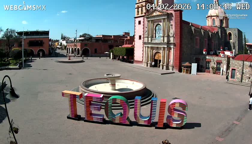 Tequisquiapan, Plaza Miguel Hidalgo & Parish St. Mary of the Assumption Live Cam - Tequisquiapan, Queretaro, Mexico