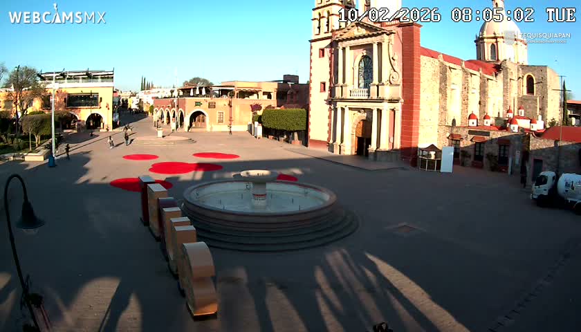 Tequisquiapan, Plaza Miguel Hidalgo & Parish St. Mary of the Assumption Live Cam - Tequisquiapan, Queretaro, Mexico
