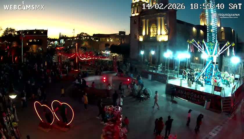 Tequisquiapan, Plaza Miguel Hidalgo & Parish St. Mary of the Assumption Live Cam - Tequisquiapan, Queretaro, Mexico