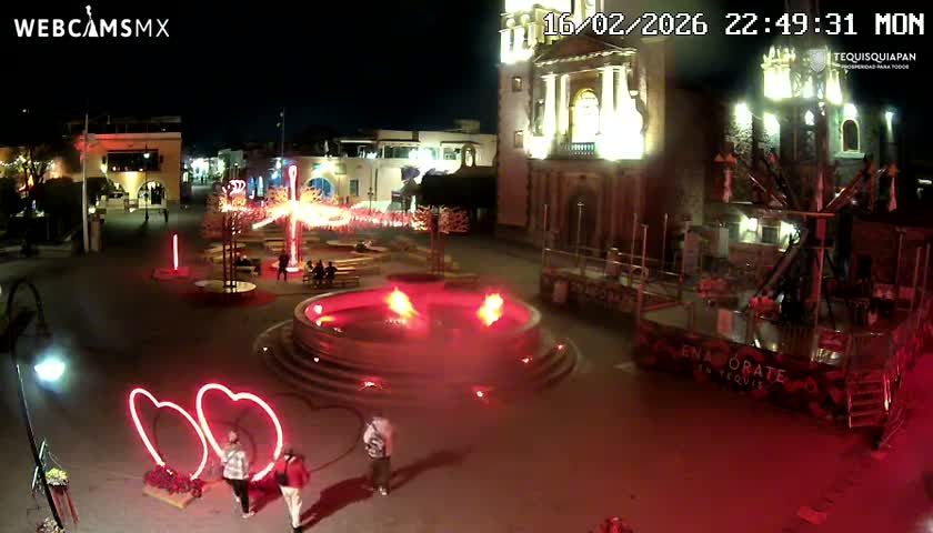 Tequisquiapan, Plaza Miguel Hidalgo & Parish St. Mary of the Assumption Live Cam - Tequisquiapan, Queretaro, Mexico