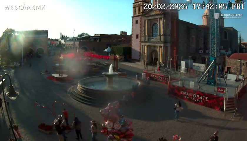 Tequisquiapan, Plaza Miguel Hidalgo & Parish St. Mary of the Assumption Live Cam - Tequisquiapan, Queretaro, Mexico
