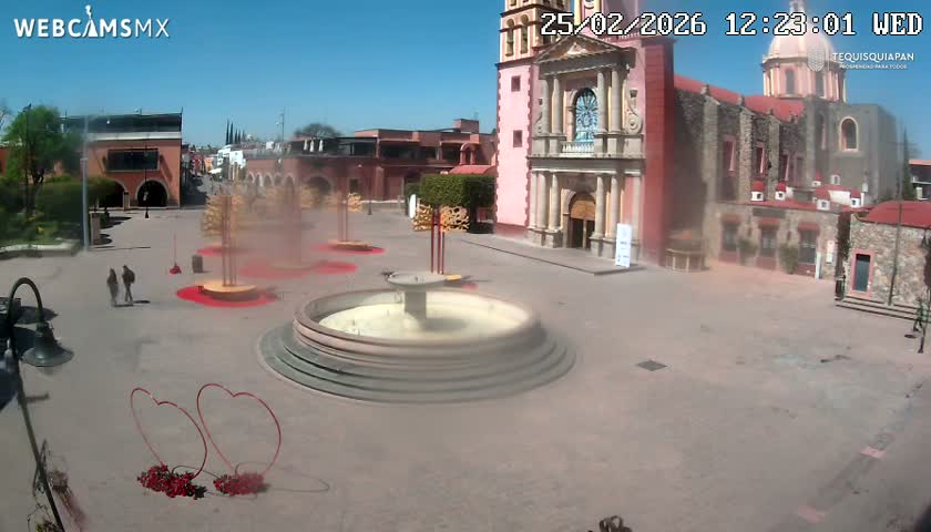 Tequisquiapan, Plaza Miguel Hidalgo & Parish St. Mary of the Assumption Live Cam - Tequisquiapan, Queretaro, Mexico