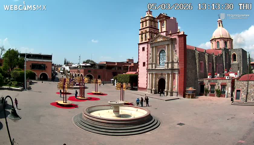 Tequisquiapan, Plaza Miguel Hidalgo & Parish St. Mary of the Assumption Live Cam - Tequisquiapan, Queretaro, Mexico
