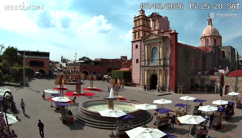 Tequisquiapan, Plaza Miguel Hidalgo & Parish St. Mary of the Assumption Live Cam - Tequisquiapan, Queretaro, Mexico