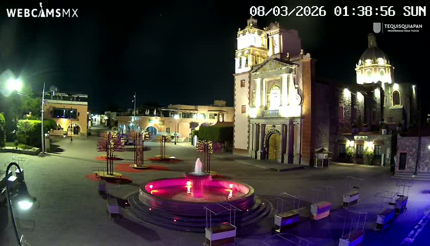 Tequisquiapan, Plaza Miguel Hidalgo & Parish St. Mary of the Assumption Live Cam - Tequisquiapan, Queretaro, Mexico