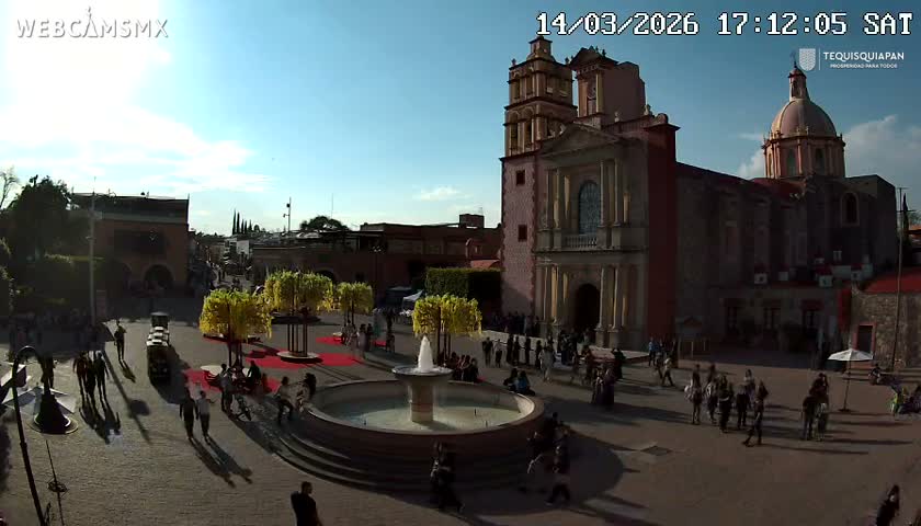 Tequisquiapan, Plaza Miguel Hidalgo & Parish St. Mary of the Assumption Live Cam - Tequisquiapan, Queretaro, Mexico