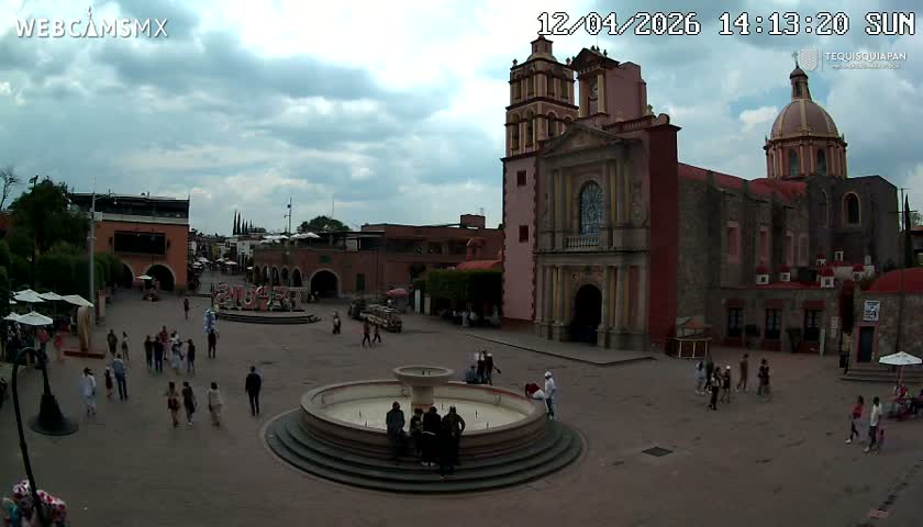 Tequisquiapan, Plaza Miguel Hidalgo & Parish St. Mary of the Assumption Live Cam - Tequisquiapan, Queretaro, Mexico