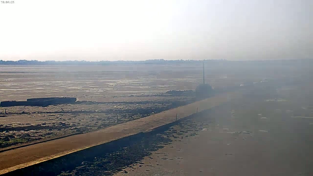 Noirmoutier - Passage du Gois Live Cam - Les Sables-d'Olonne , Vendée, Pays de la Loire, France