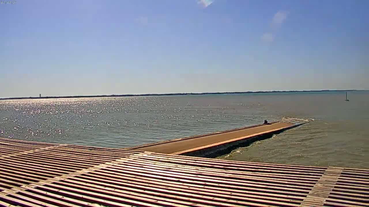 Noirmoutier - Passage du Gois Live Cam - Les Sables-d'Olonne , Vendée, Pays de la Loire, France