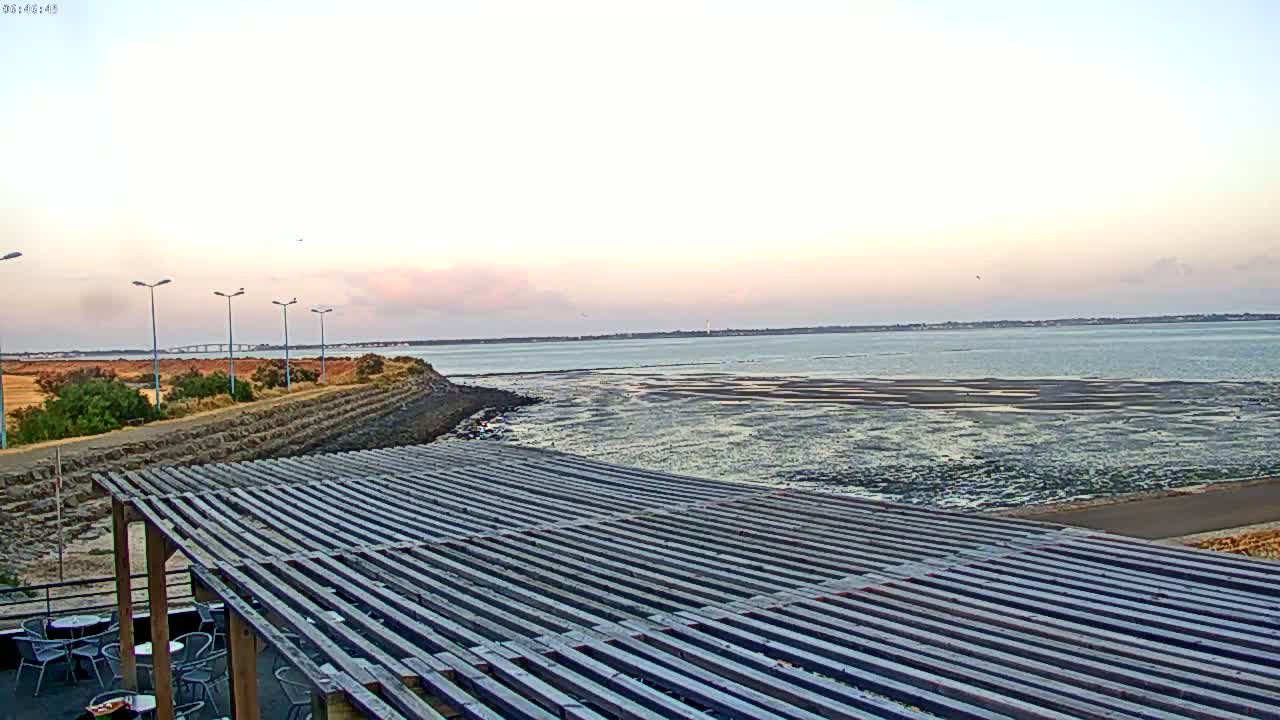 Noirmoutier - Passage du Gois Live Cam - Les Sables-d'Olonne , Vendée, Pays de la Loire, France