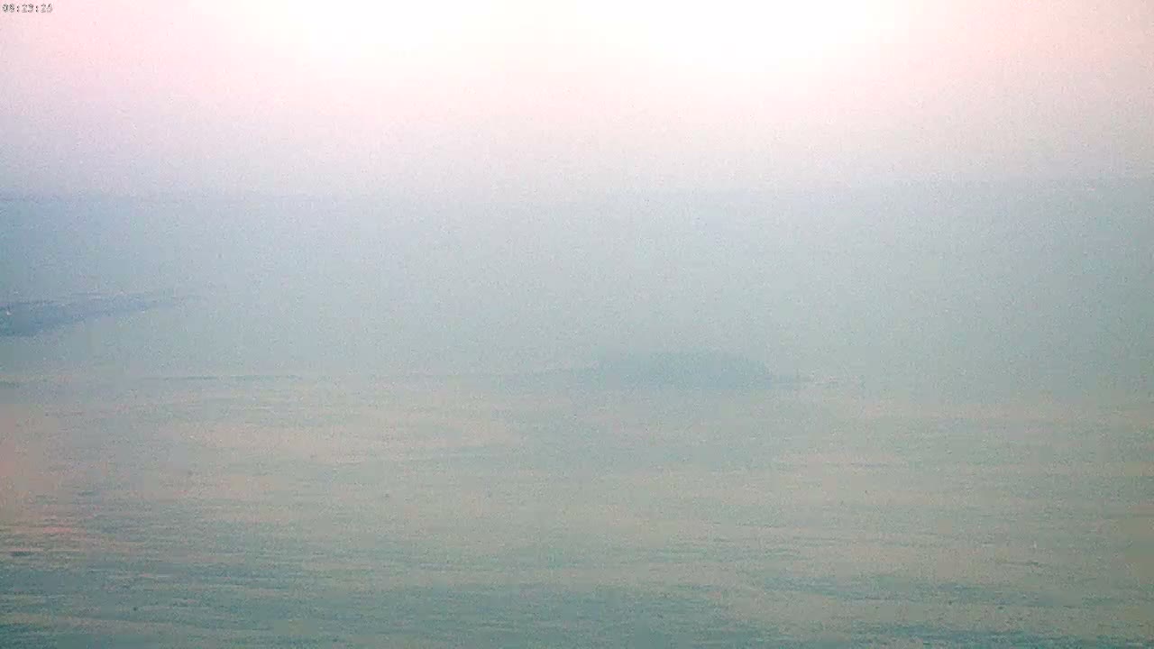 Noirmoutier - Passage du Gois Live Cam - Les Sables-d'Olonne , Vendée, Pays de la Loire, France